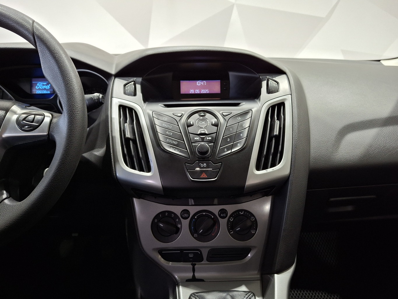 FORD FOCUS