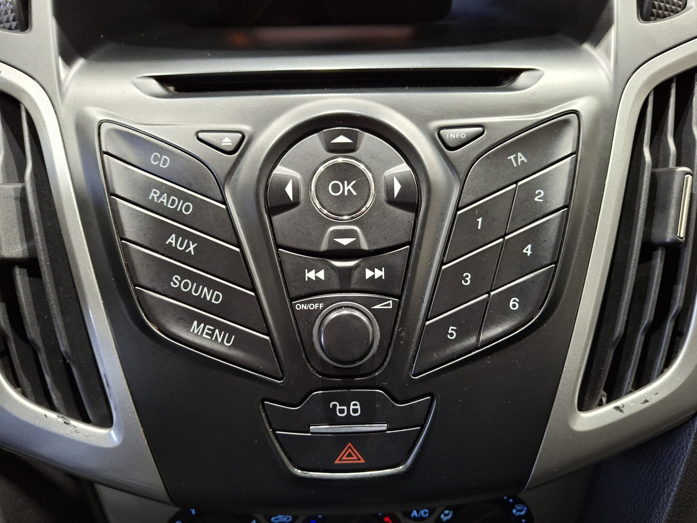 FORD FOCUS