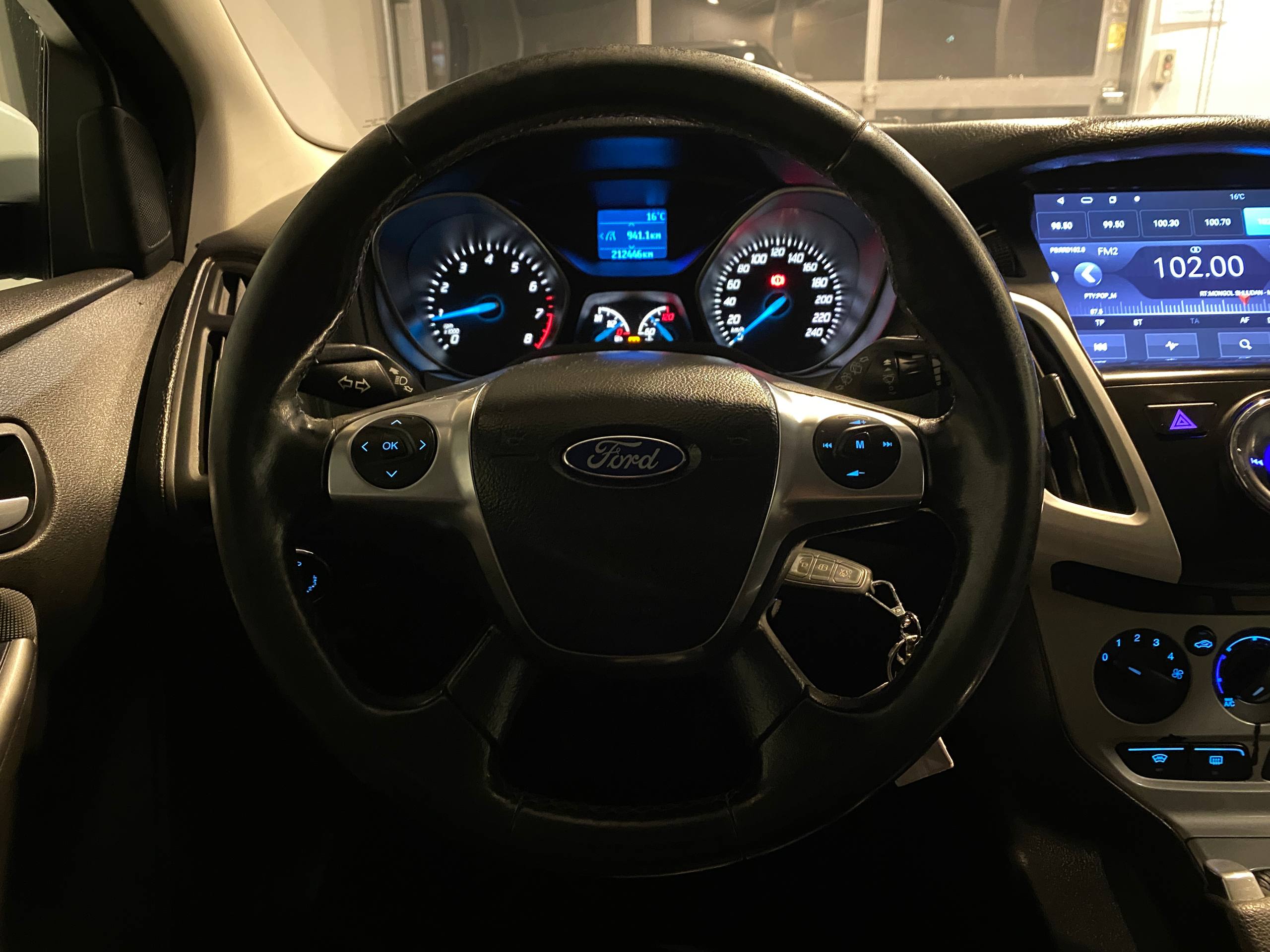 FORD FOCUS