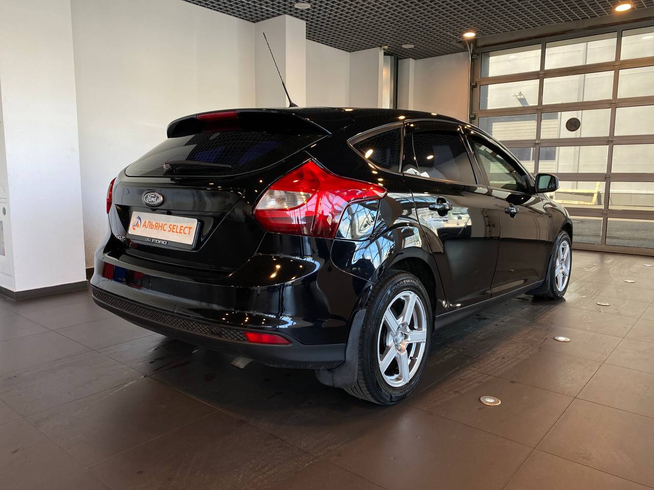FORD FOCUS