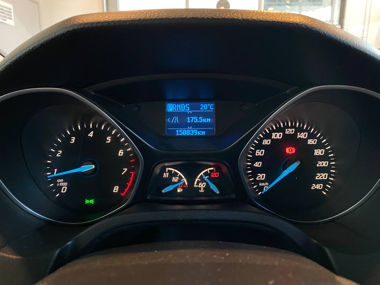 FORD FOCUS