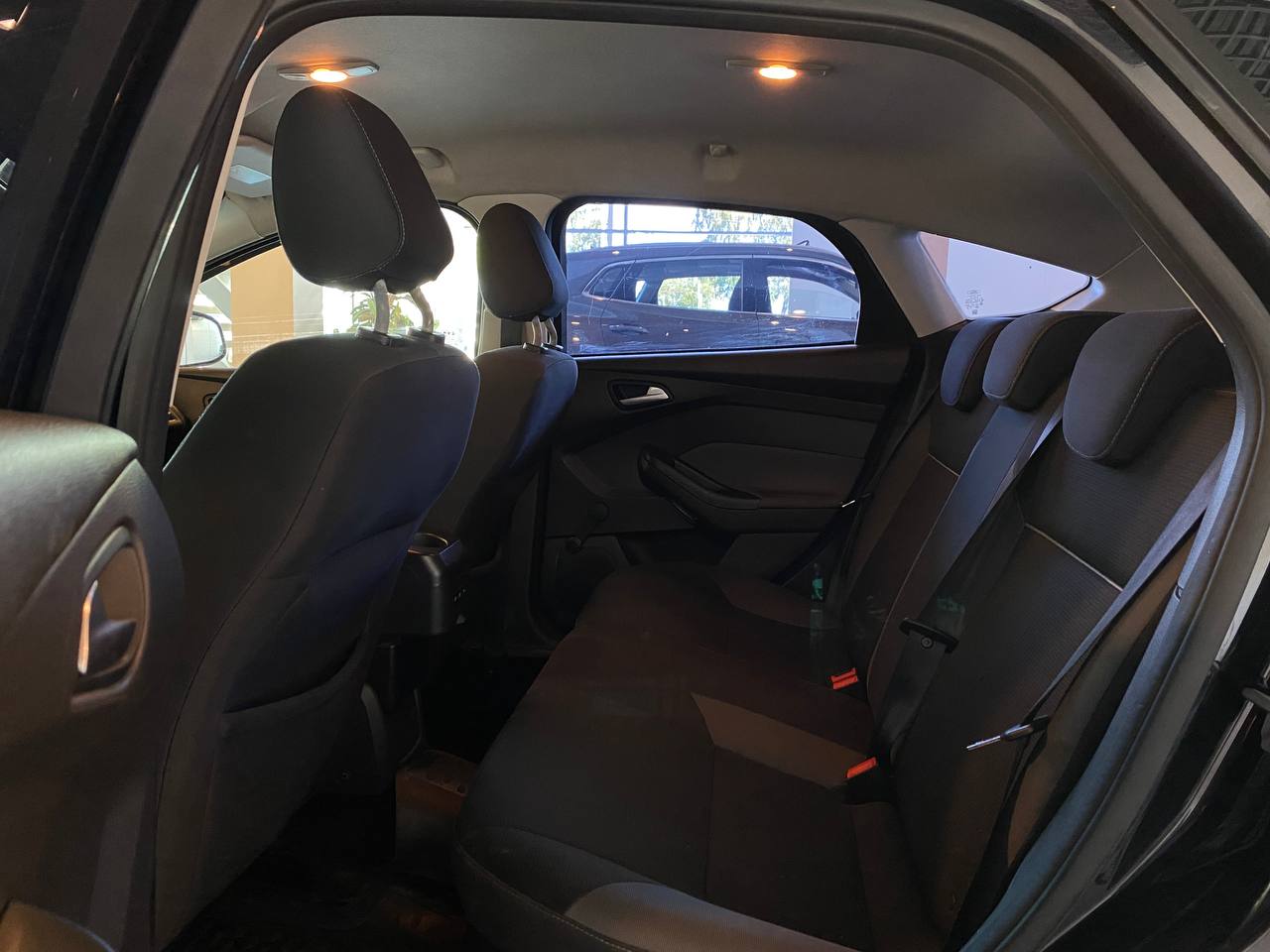FORD FOCUS