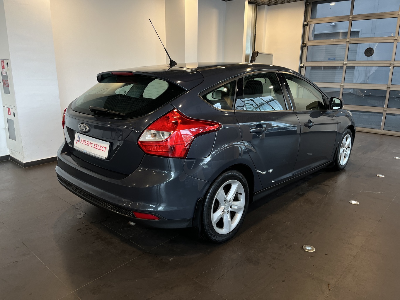 FORD FOCUS