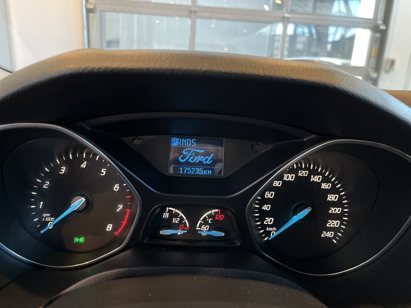 FORD FOCUS