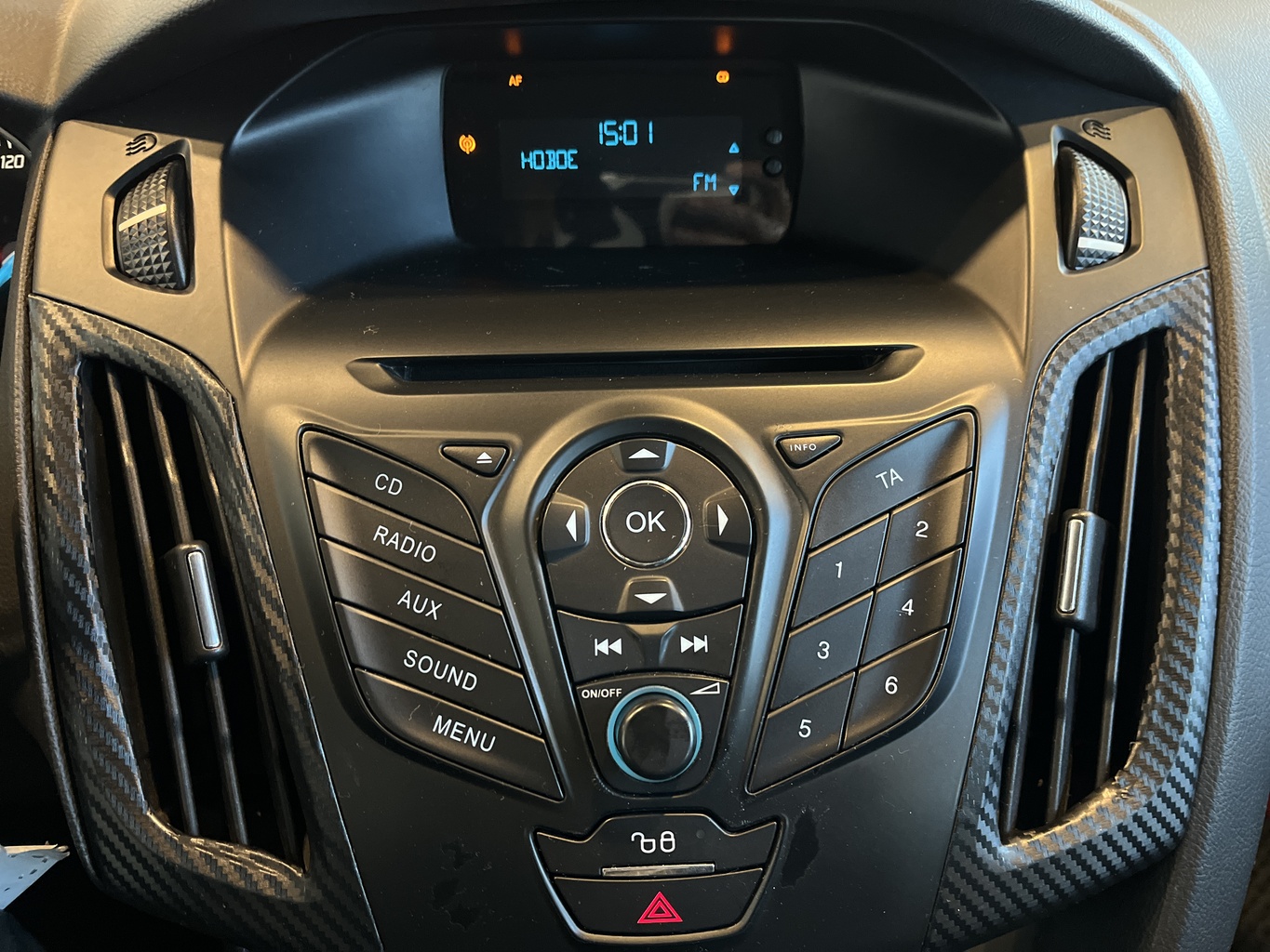 FORD FOCUS