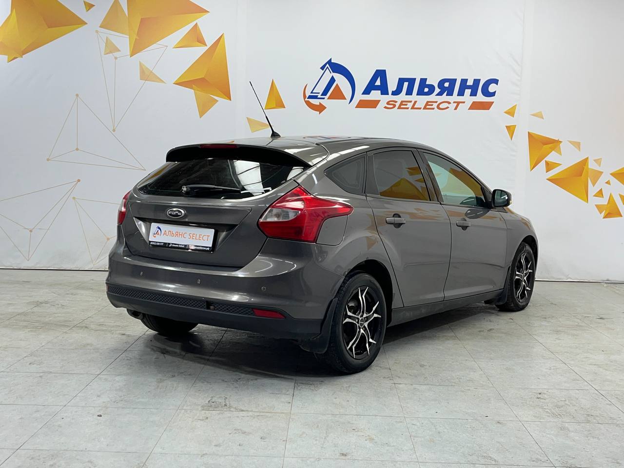 FORD FOCUS