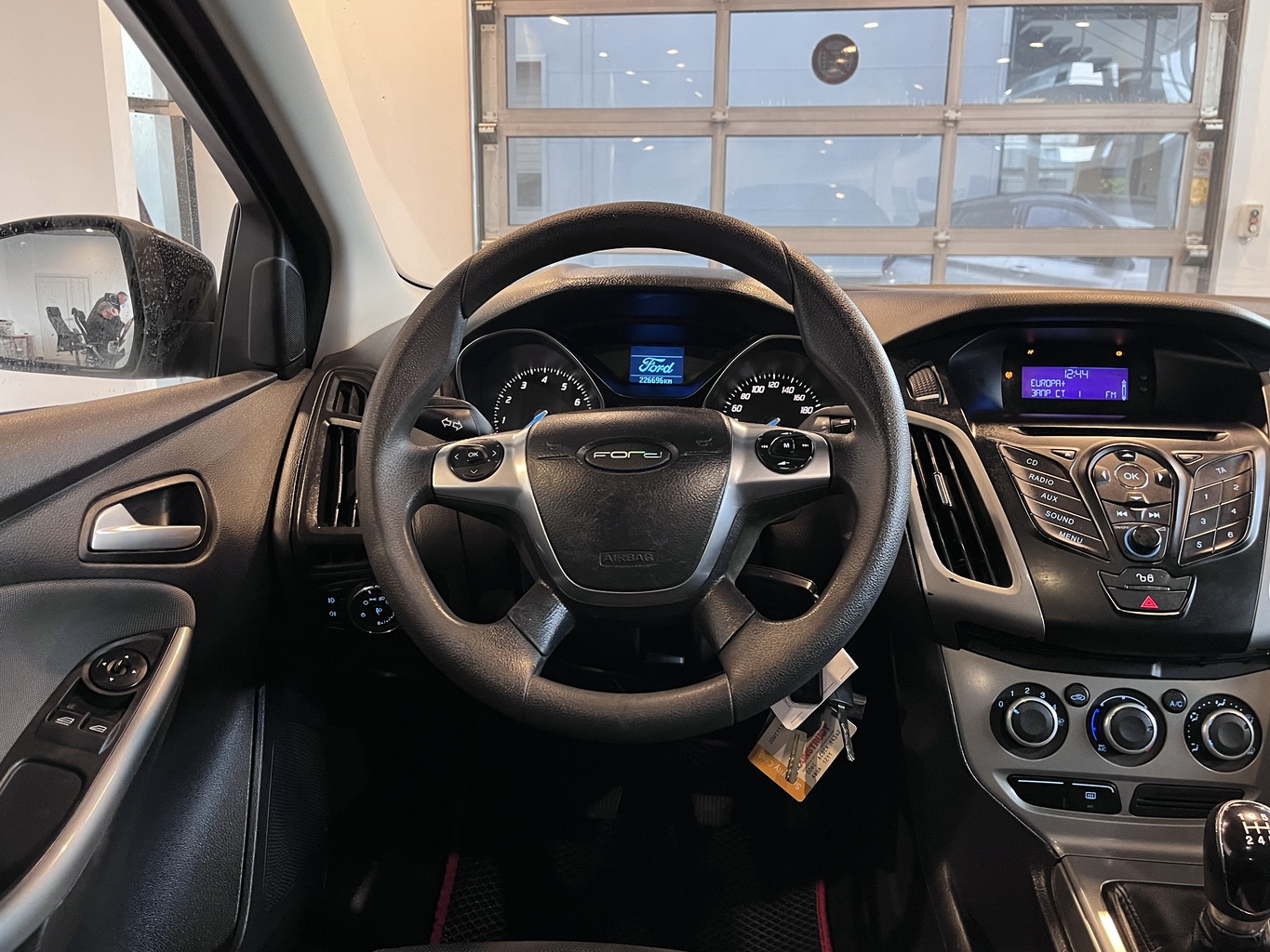 FORD FOCUS