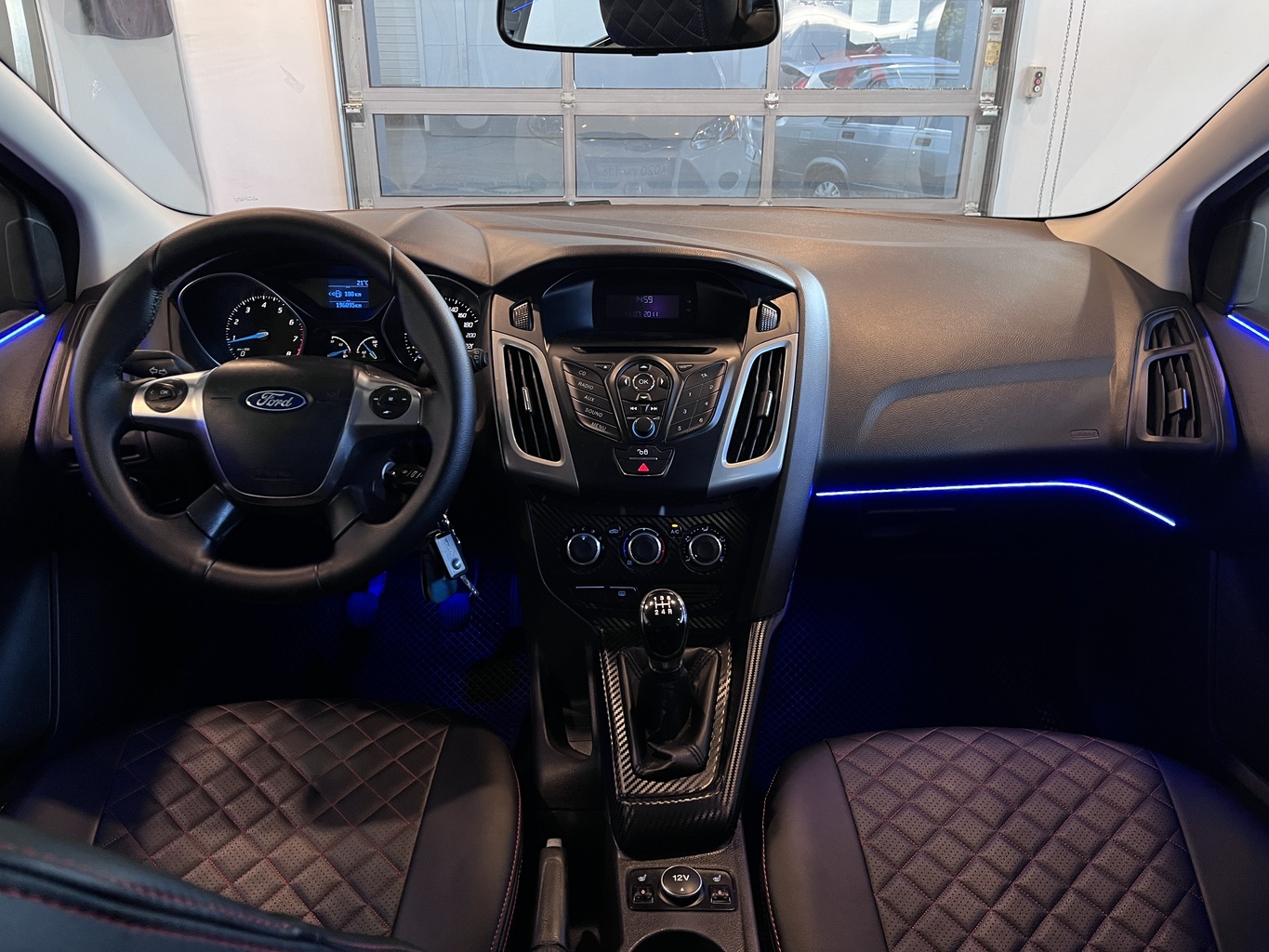 FORD FOCUS