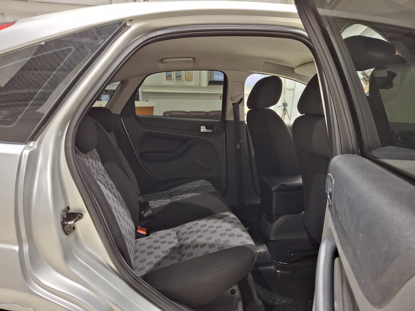 FORD FOCUS