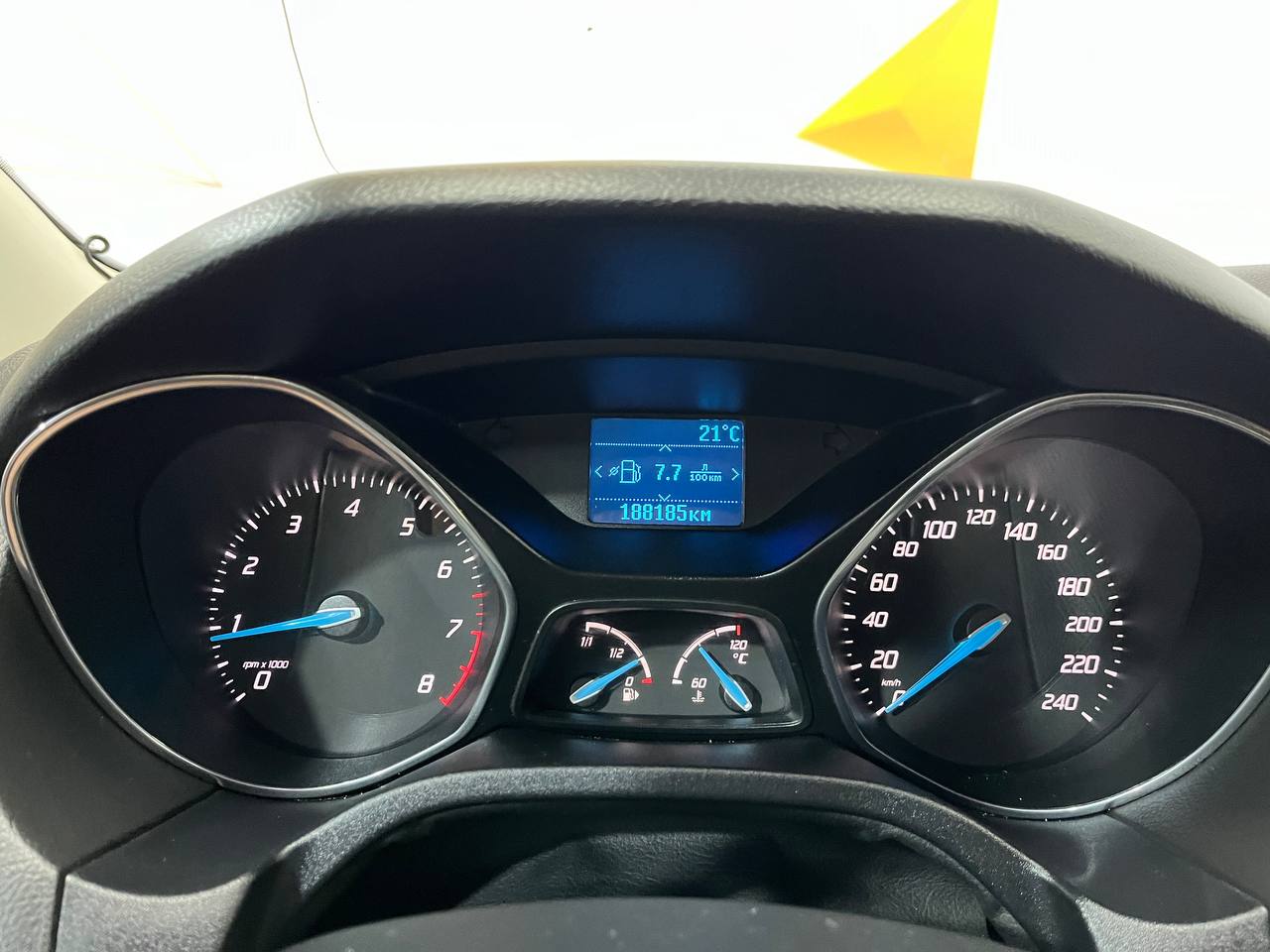 FORD FOCUS