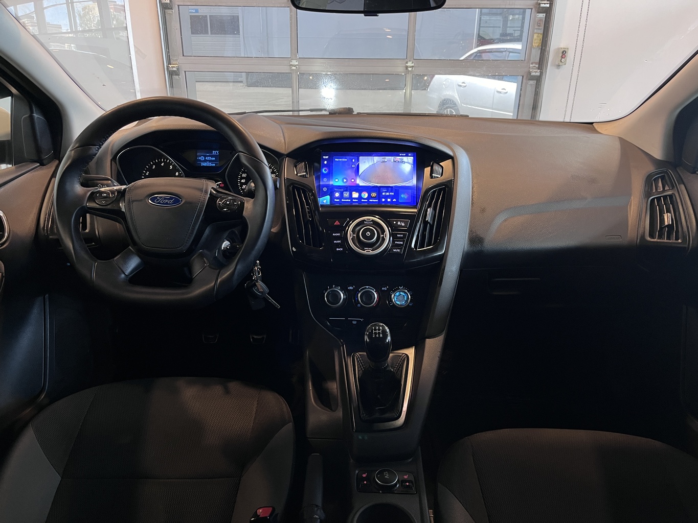 FORD FOCUS