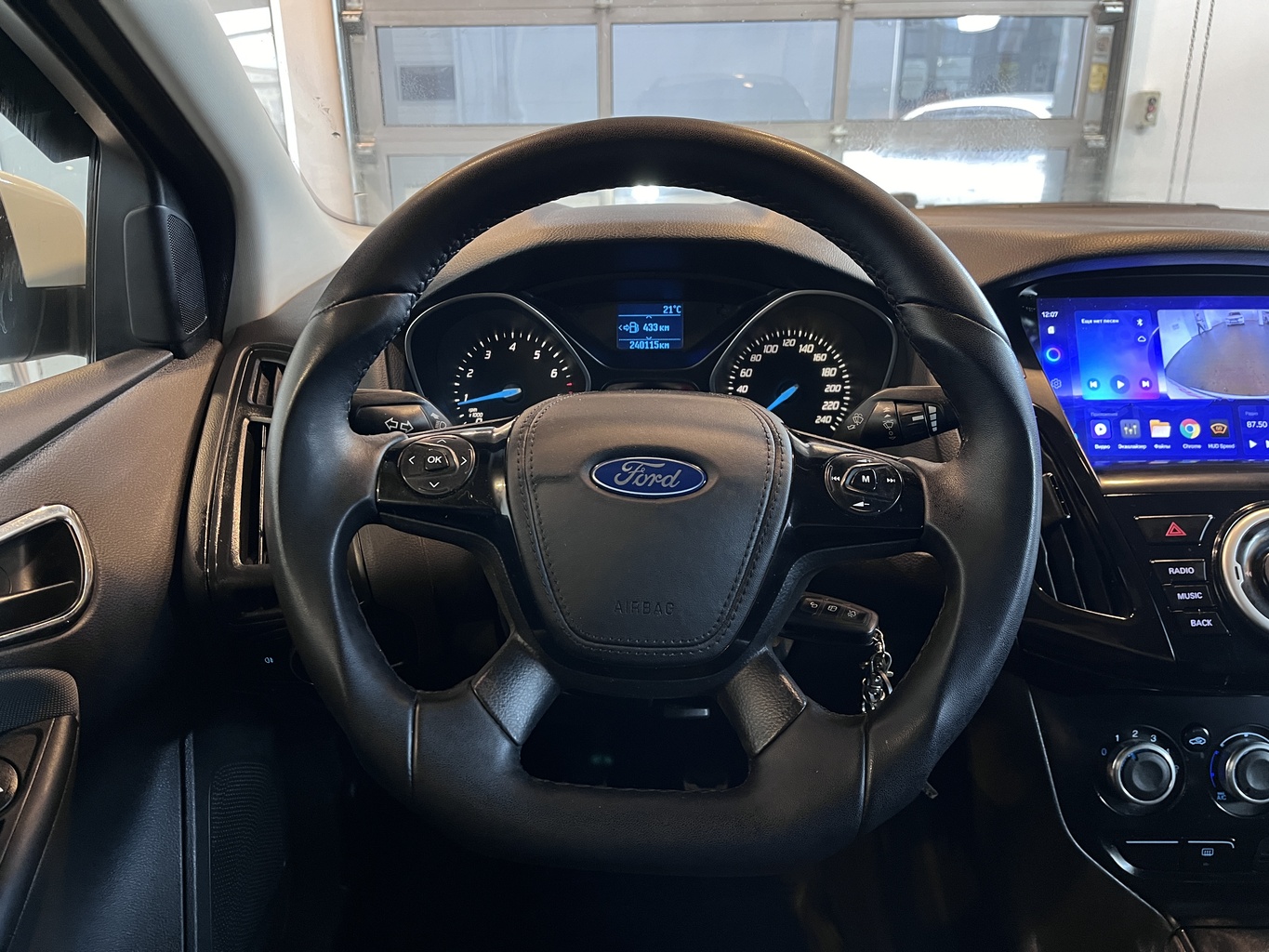 FORD FOCUS