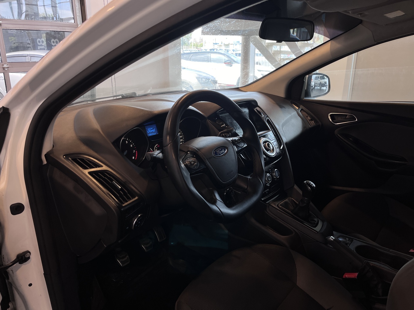 FORD FOCUS