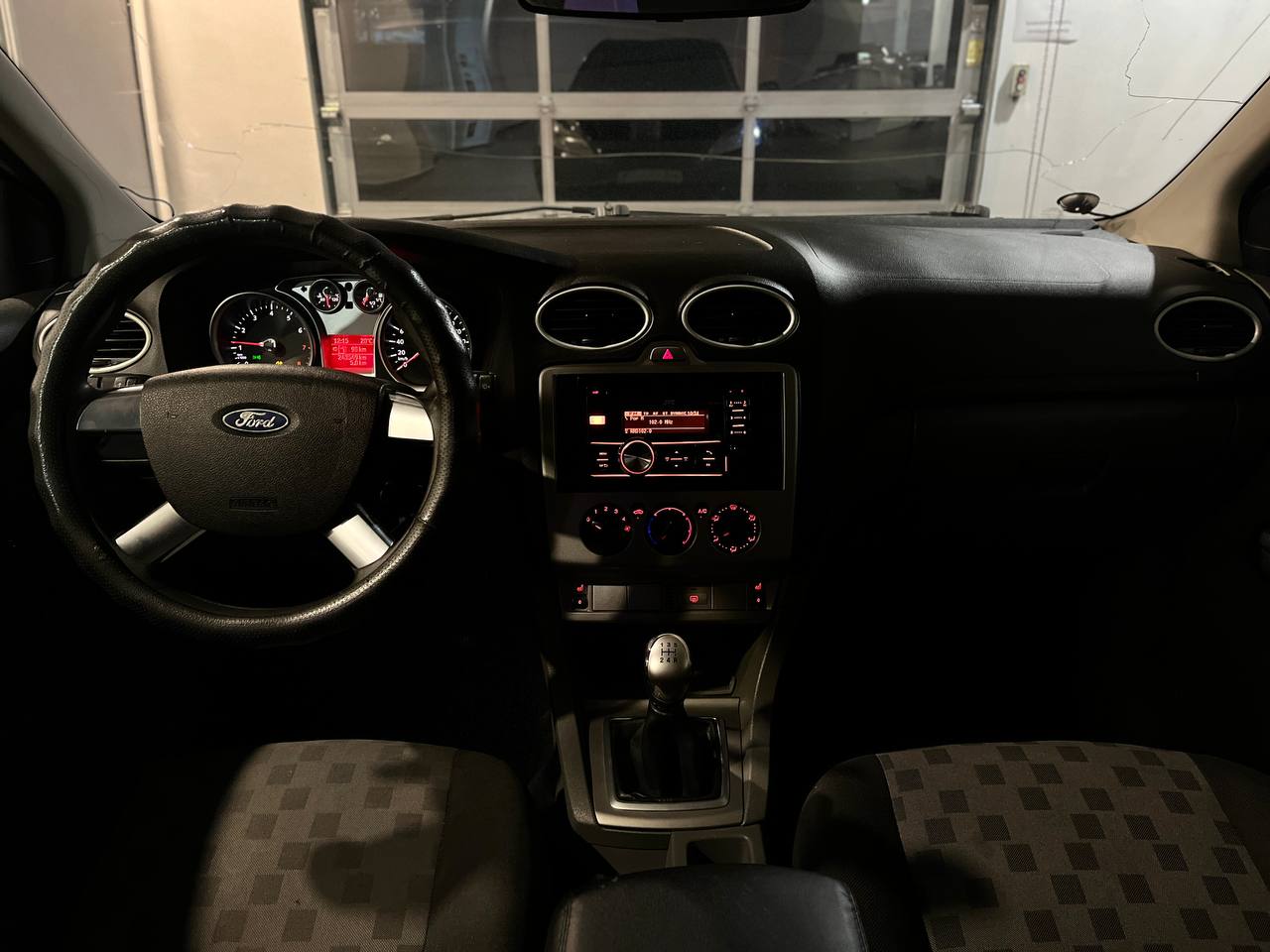 FORD FOCUS