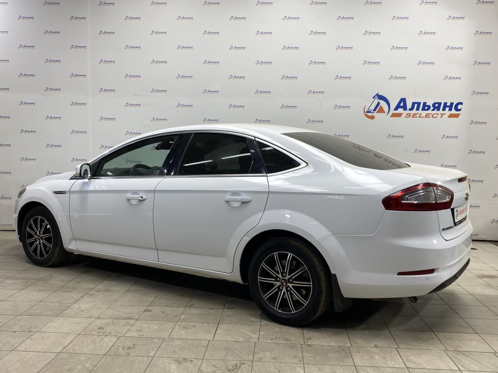 FORD MONDEO