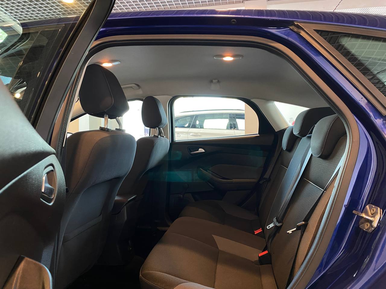 FORD FOCUS