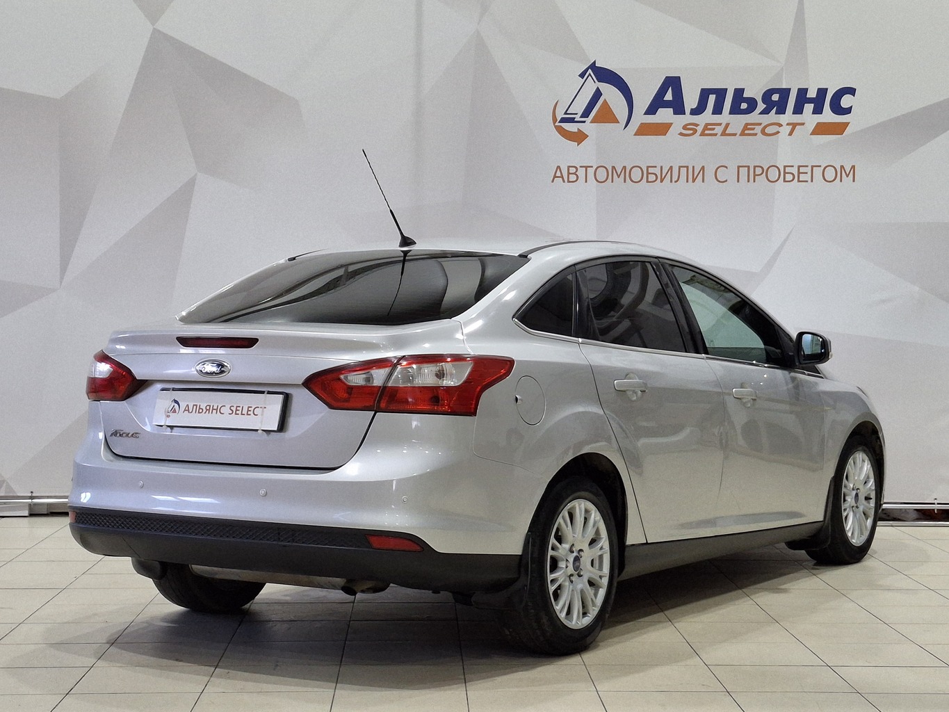 FORD FOCUS