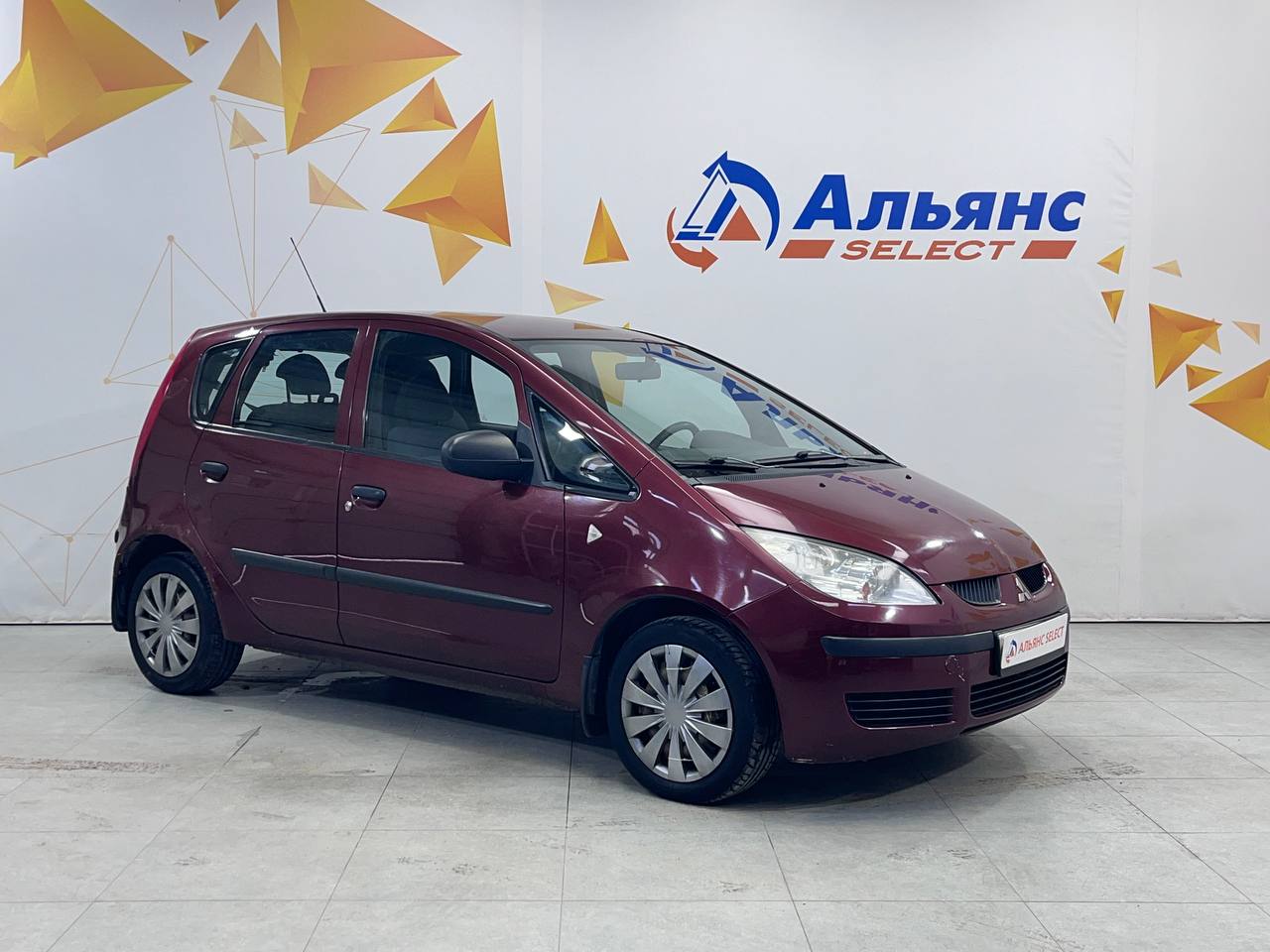 MITSUBISHI COLT