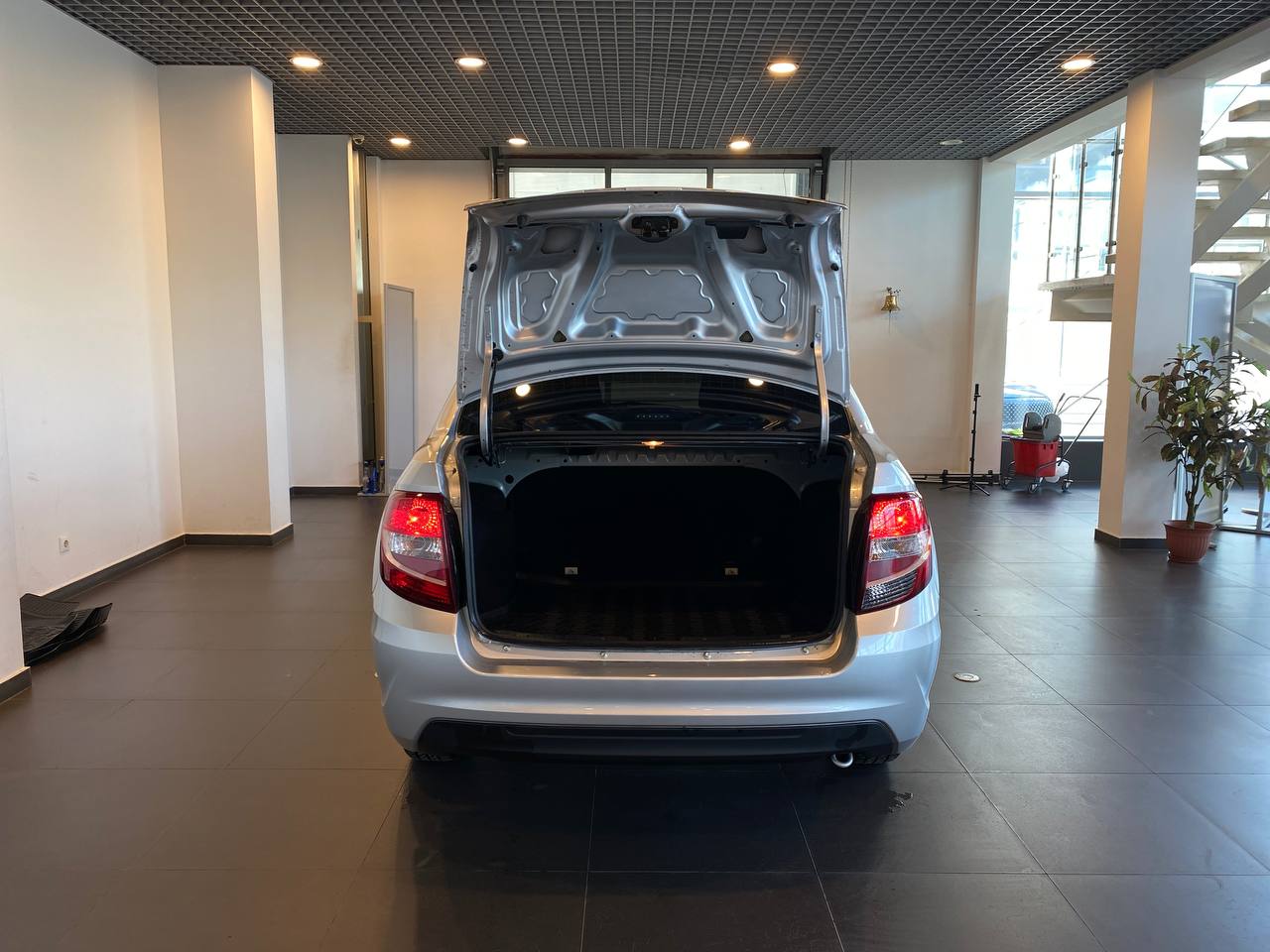 LADA GRANTA