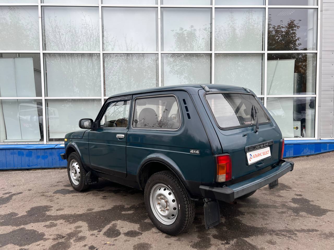 LADA 2121