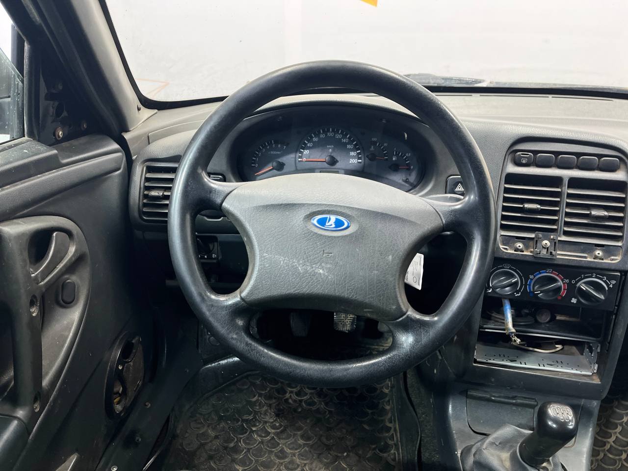 LADA 2112