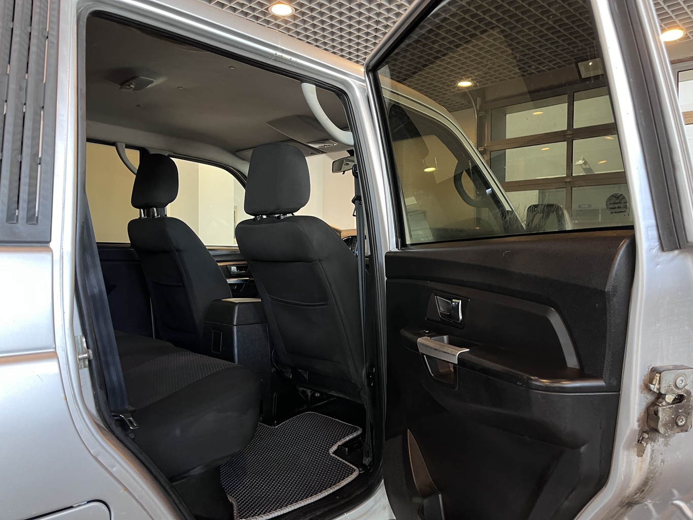 UAZ PICKUP