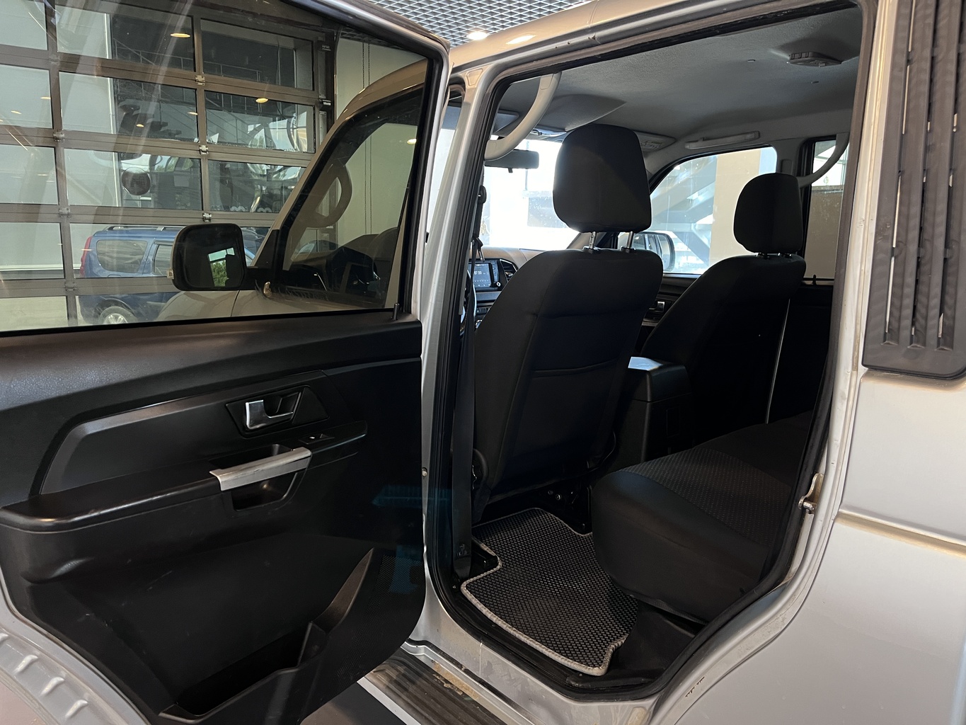 UAZ PICKUP