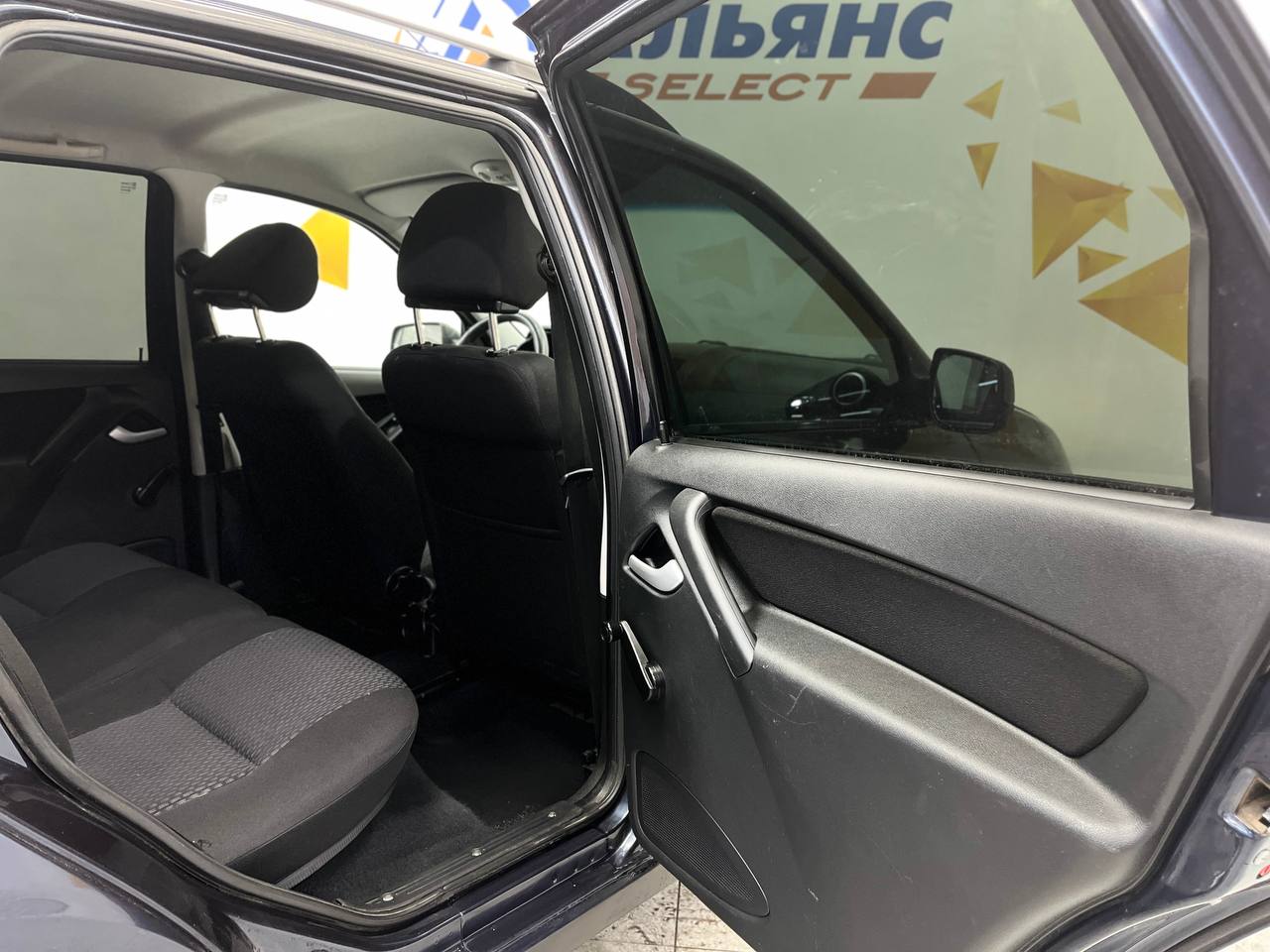 LADA KALINA