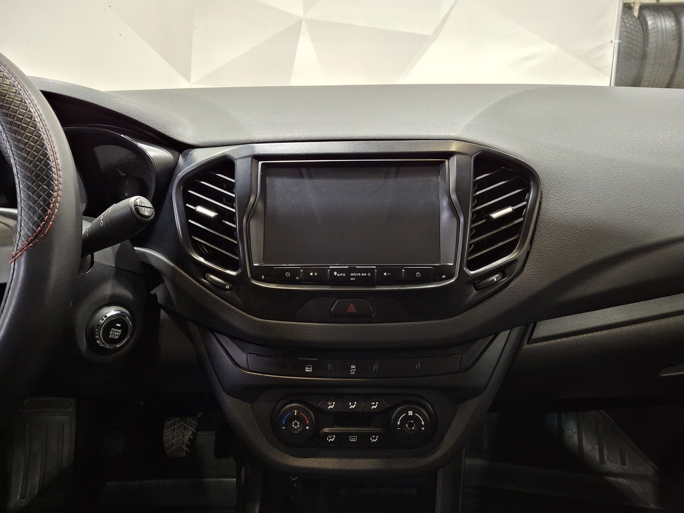 LADA VESTA