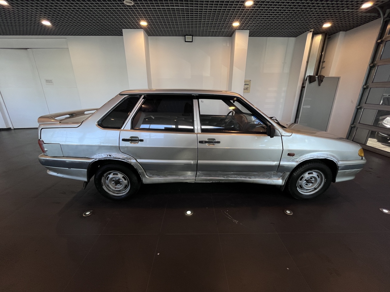 LADA 2115