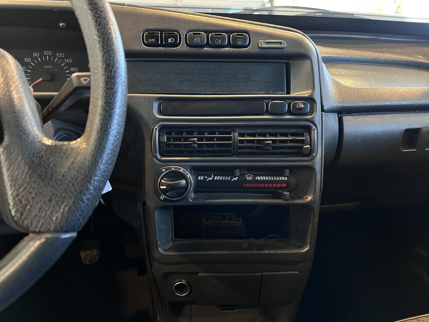 LADA 2115