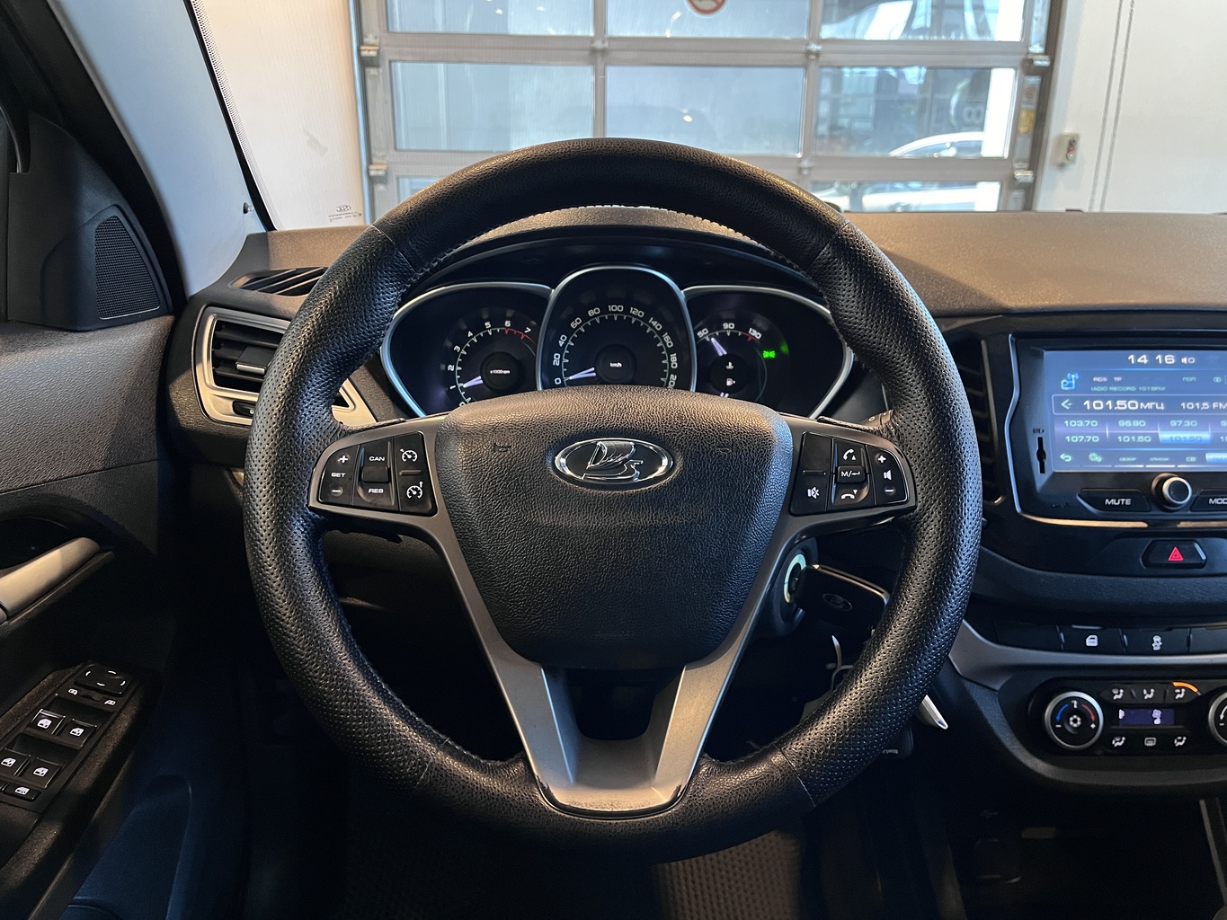 LADA VESTA