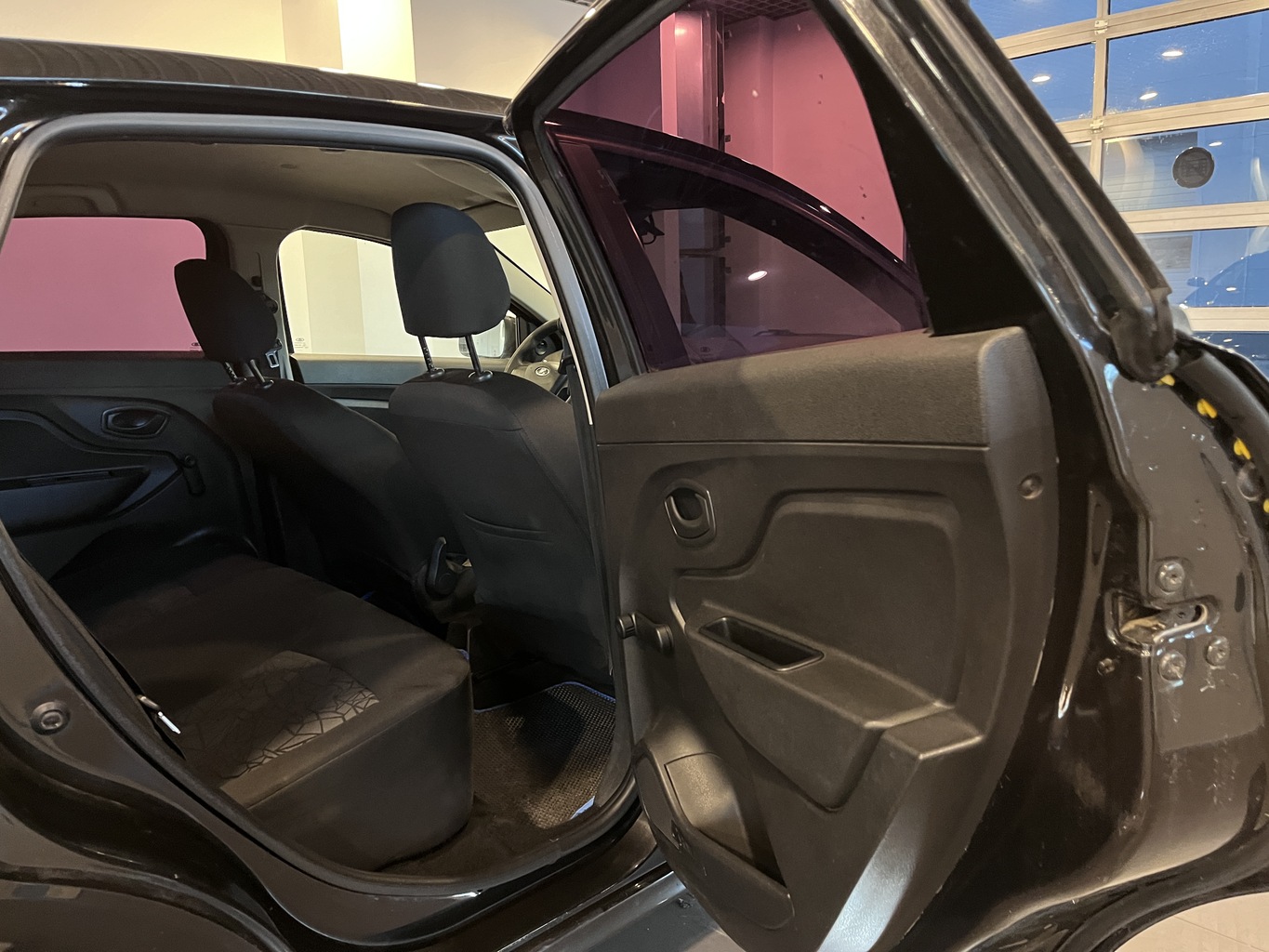 LADA XRAY
