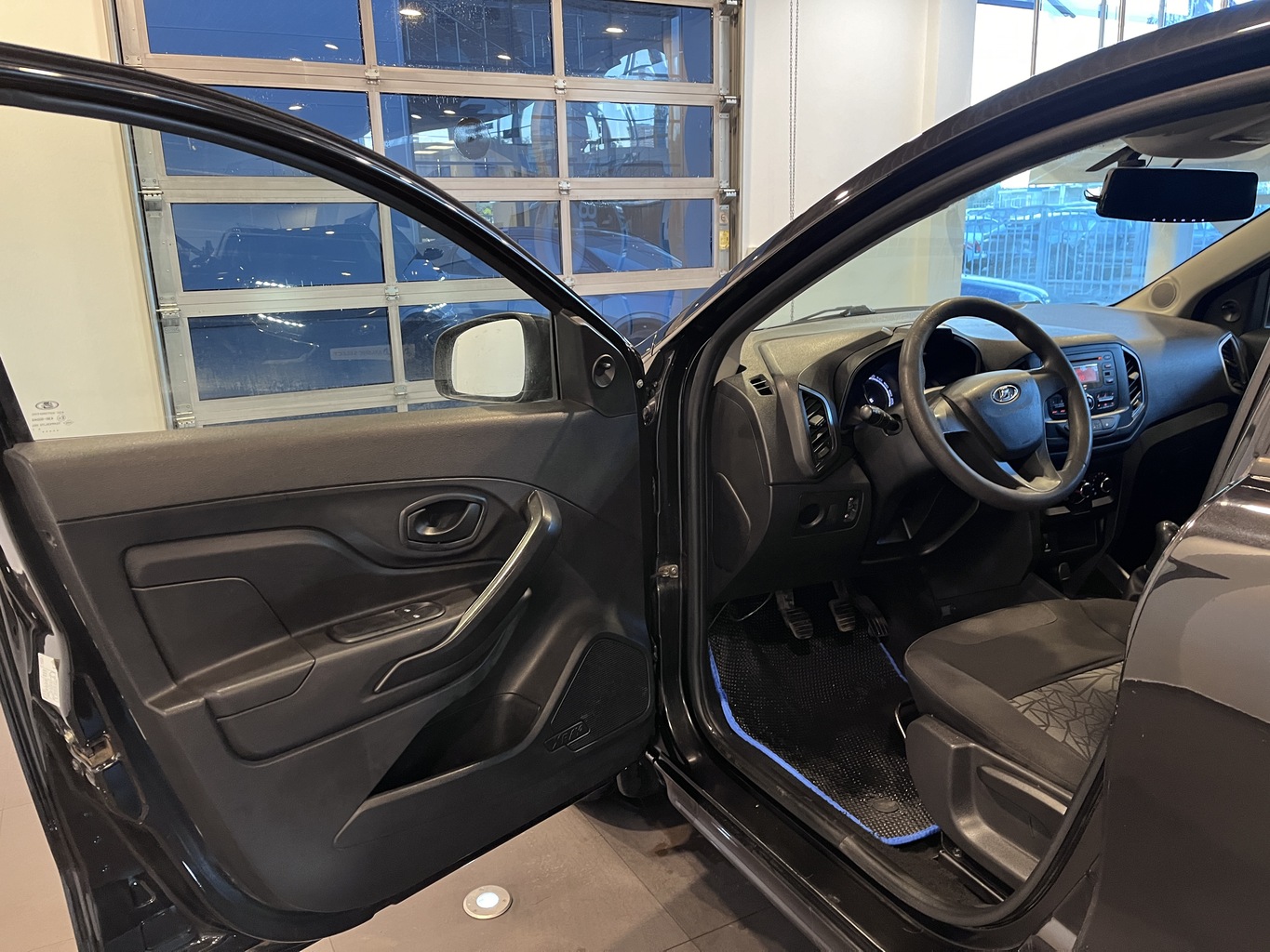 LADA XRAY