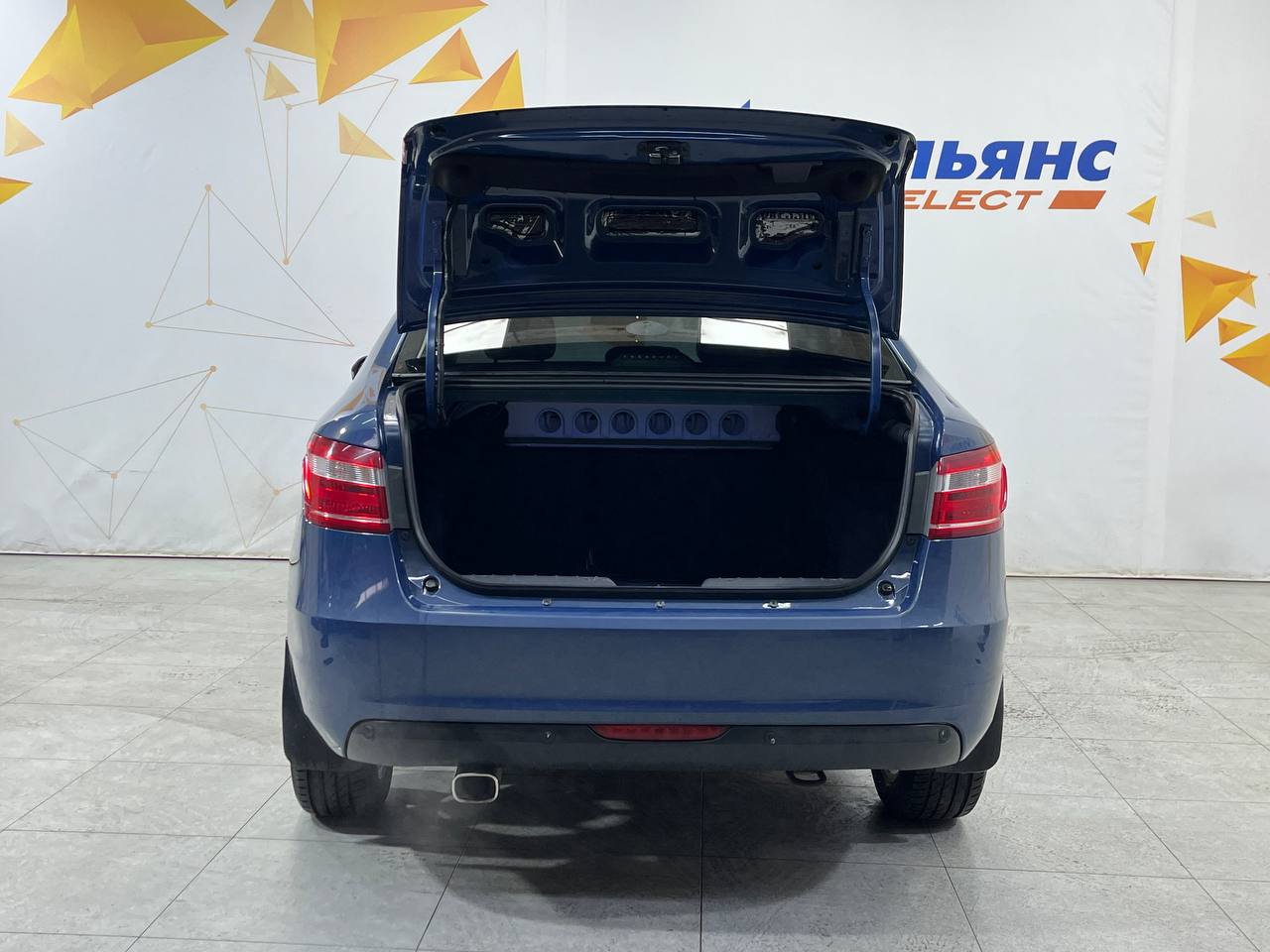 LADA VESTA