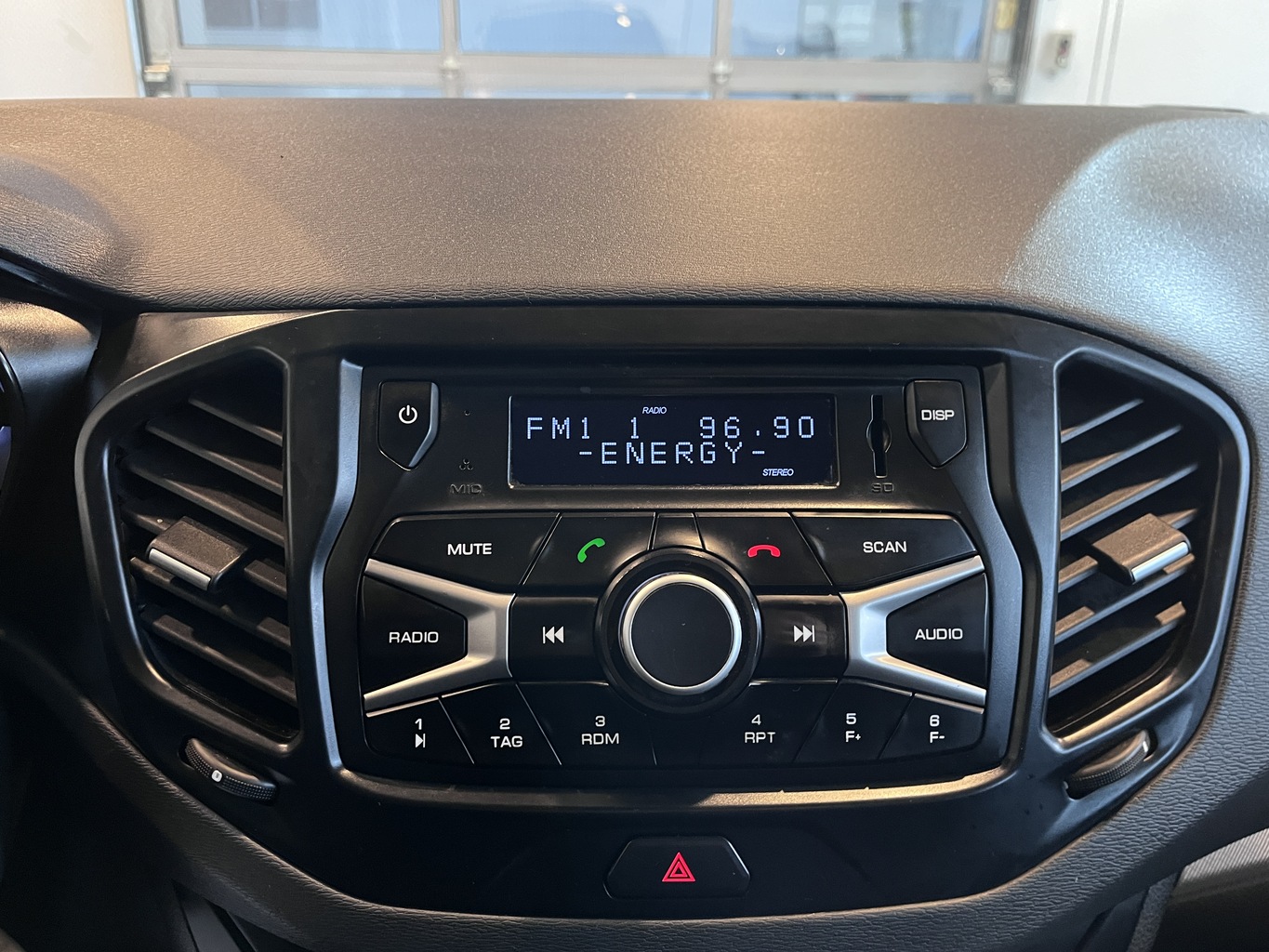 LADA VESTA
