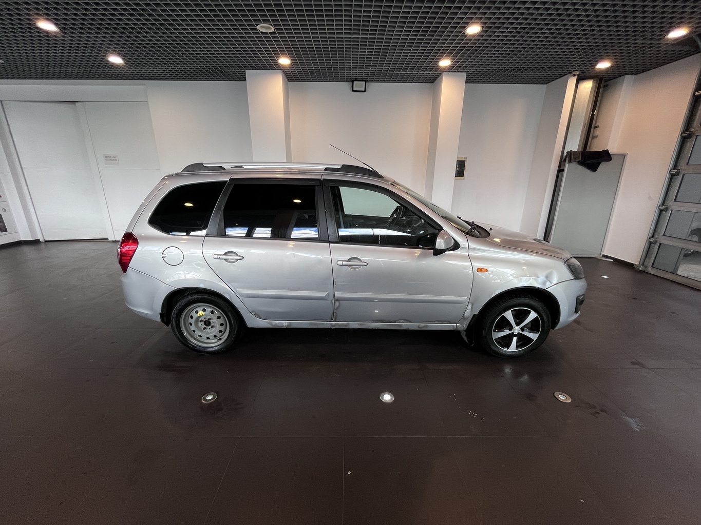 LADA KALINA