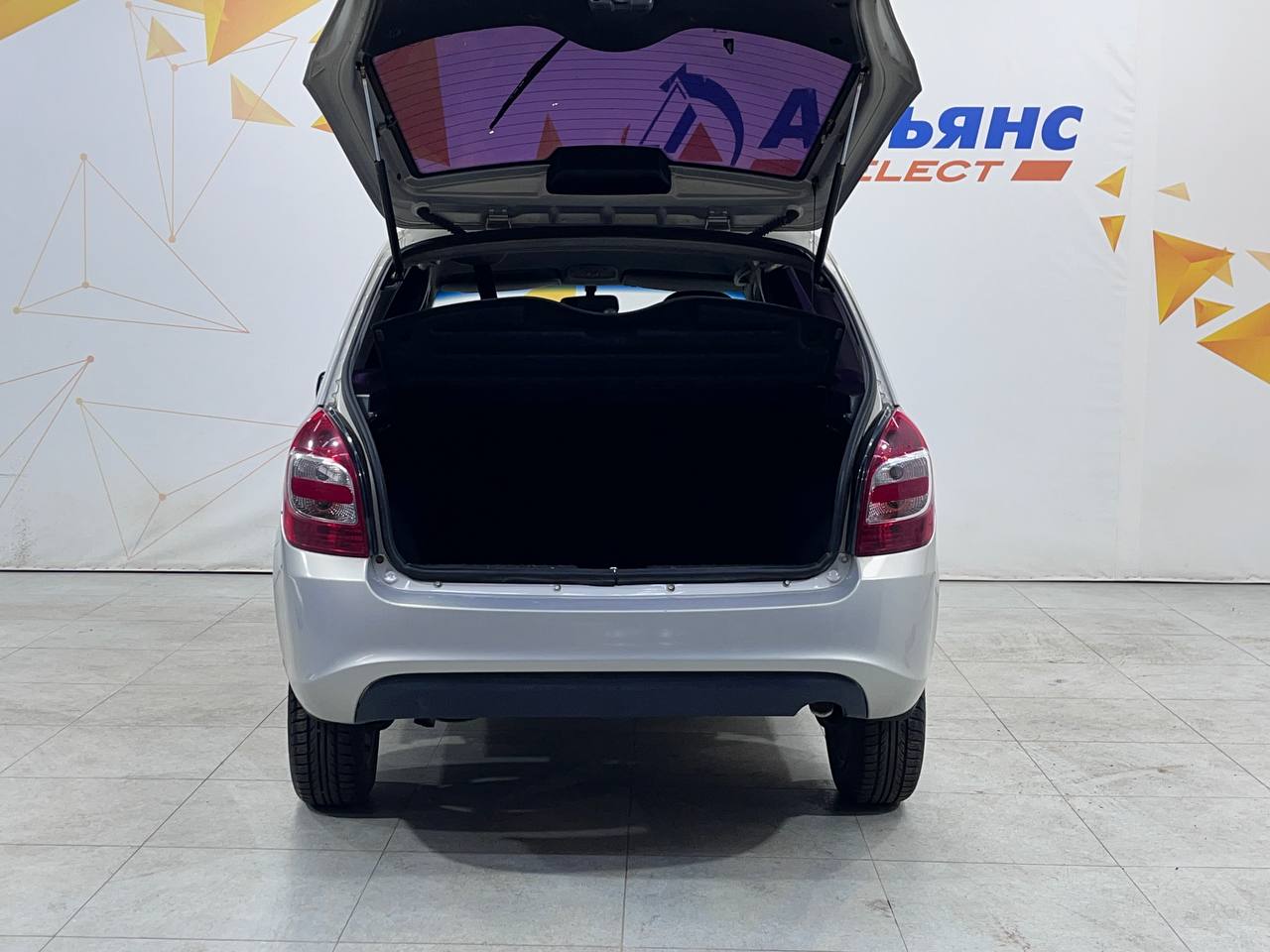 LADA KALINA