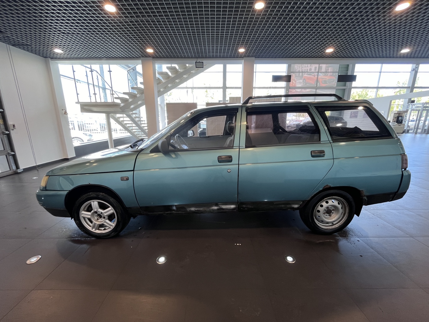 LADA 2111