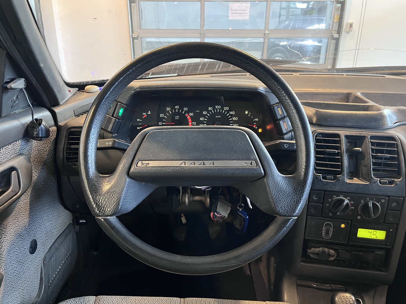 LADA 2111