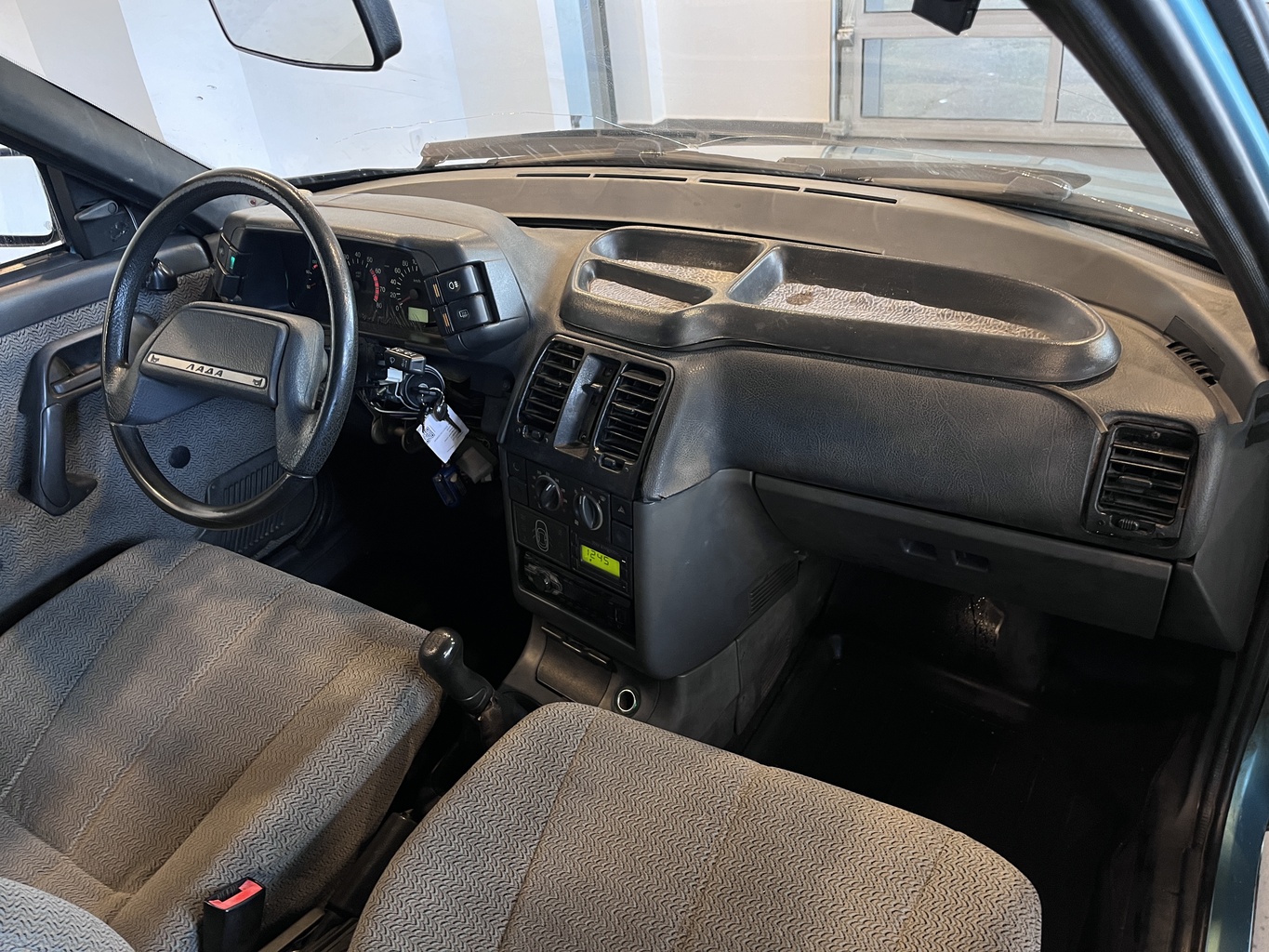 LADA 2111