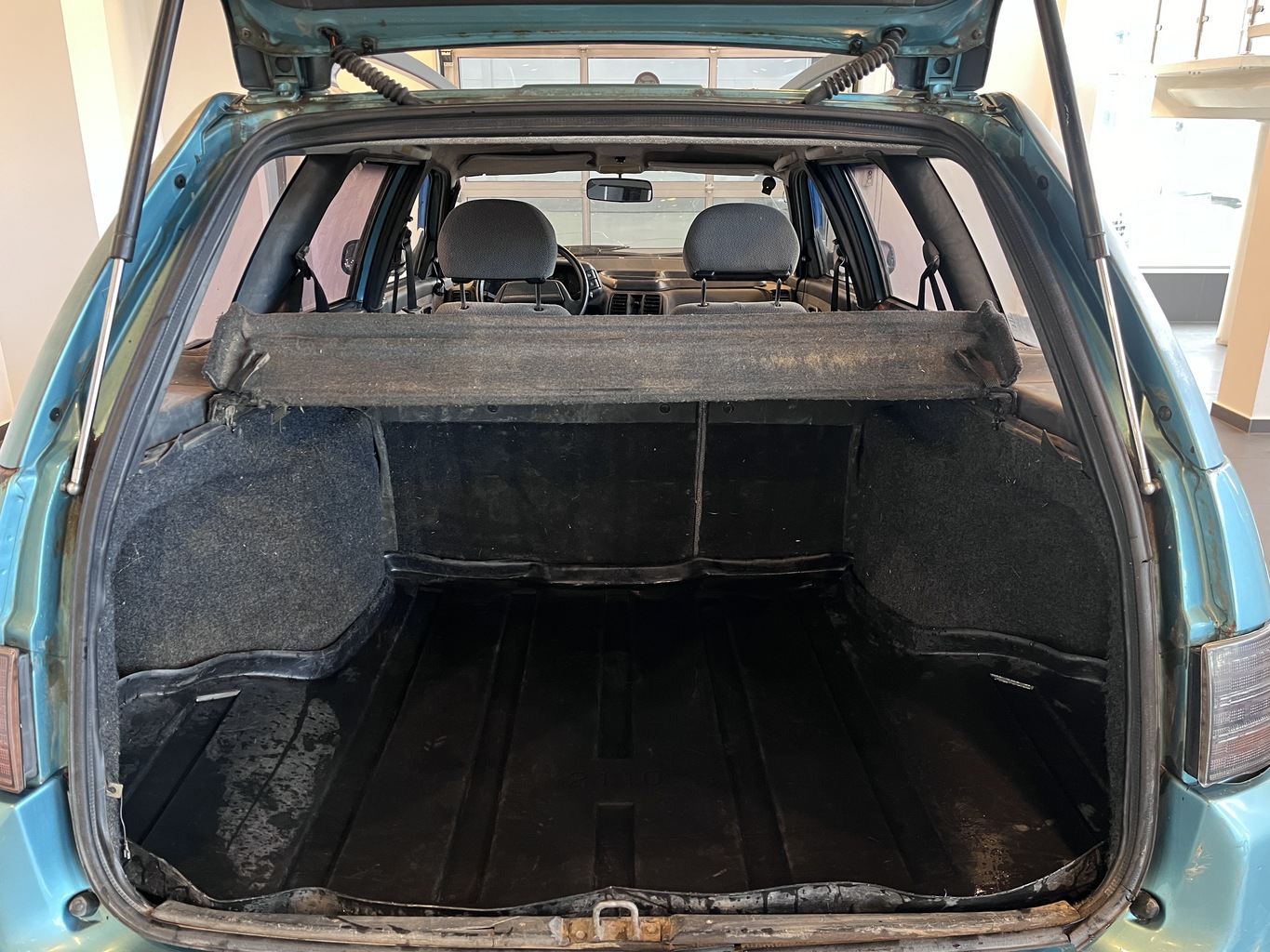 LADA 2111