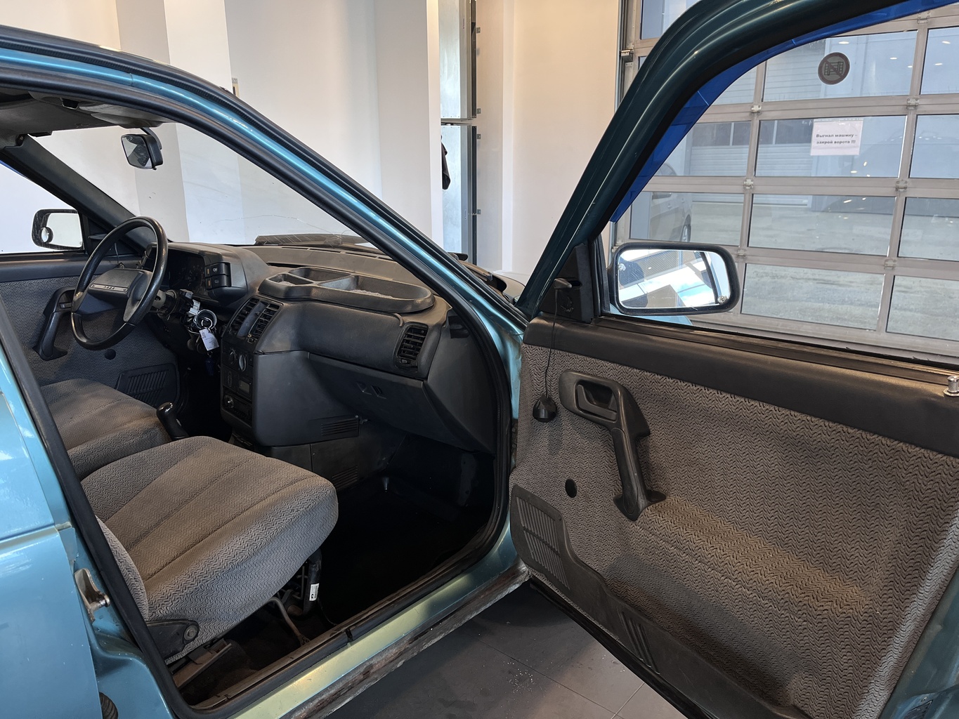 LADA 2111