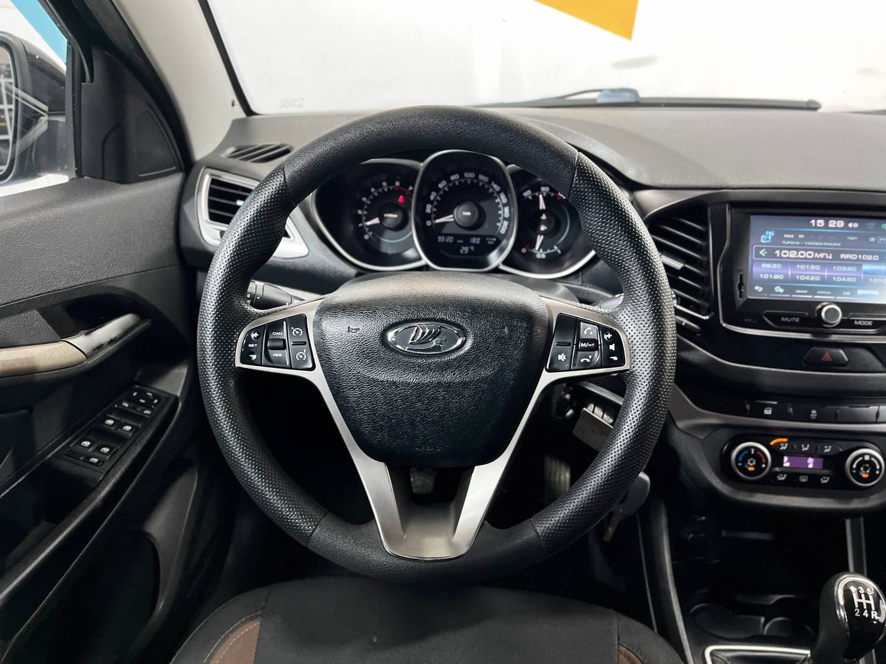 LADA VESTA