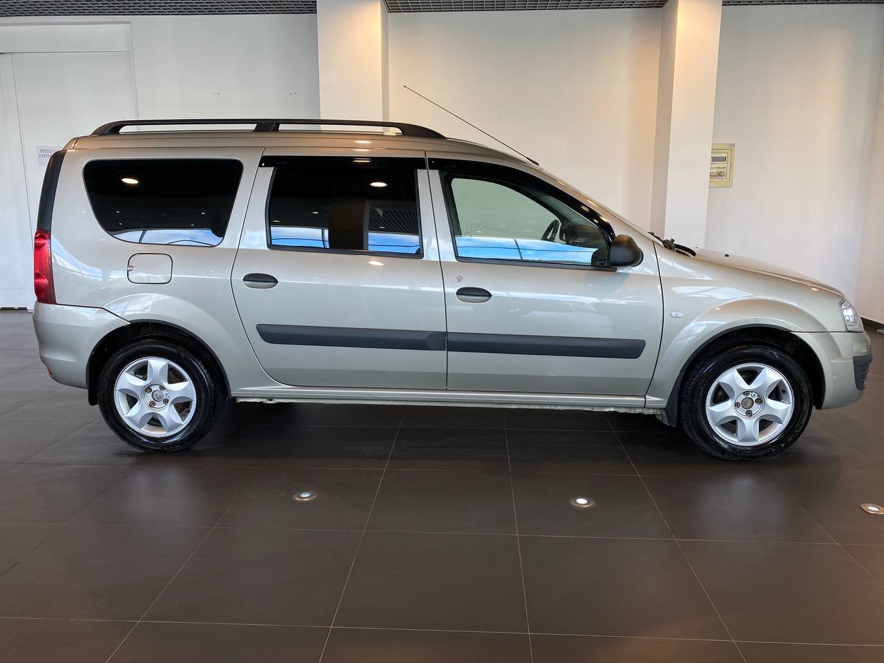 LADA LARGUS