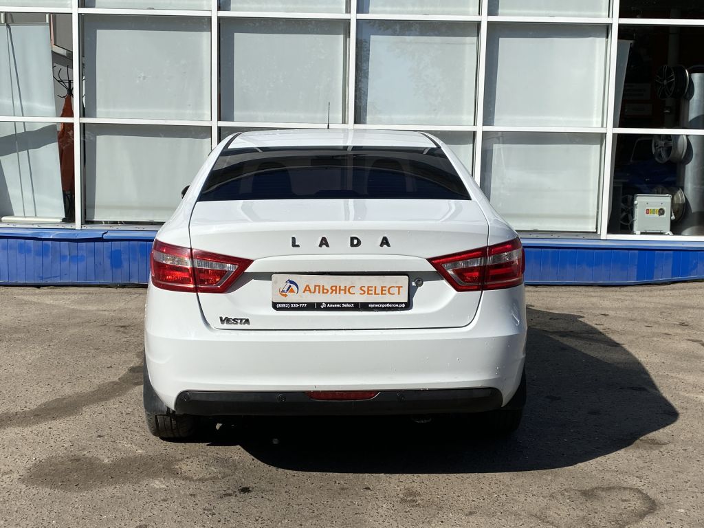 LADA VESTA