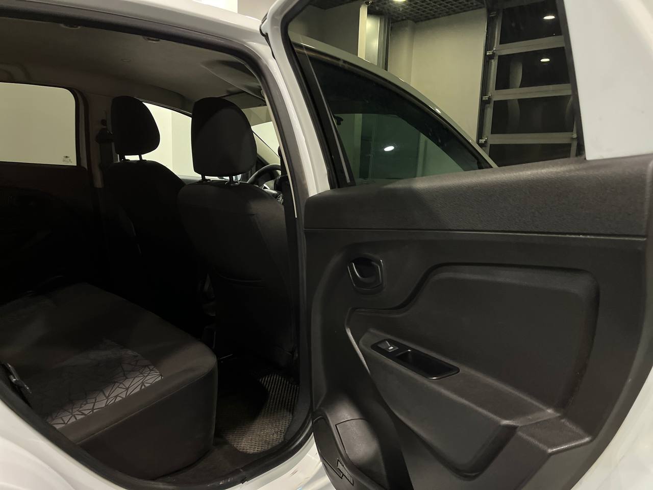 LADA XRAY