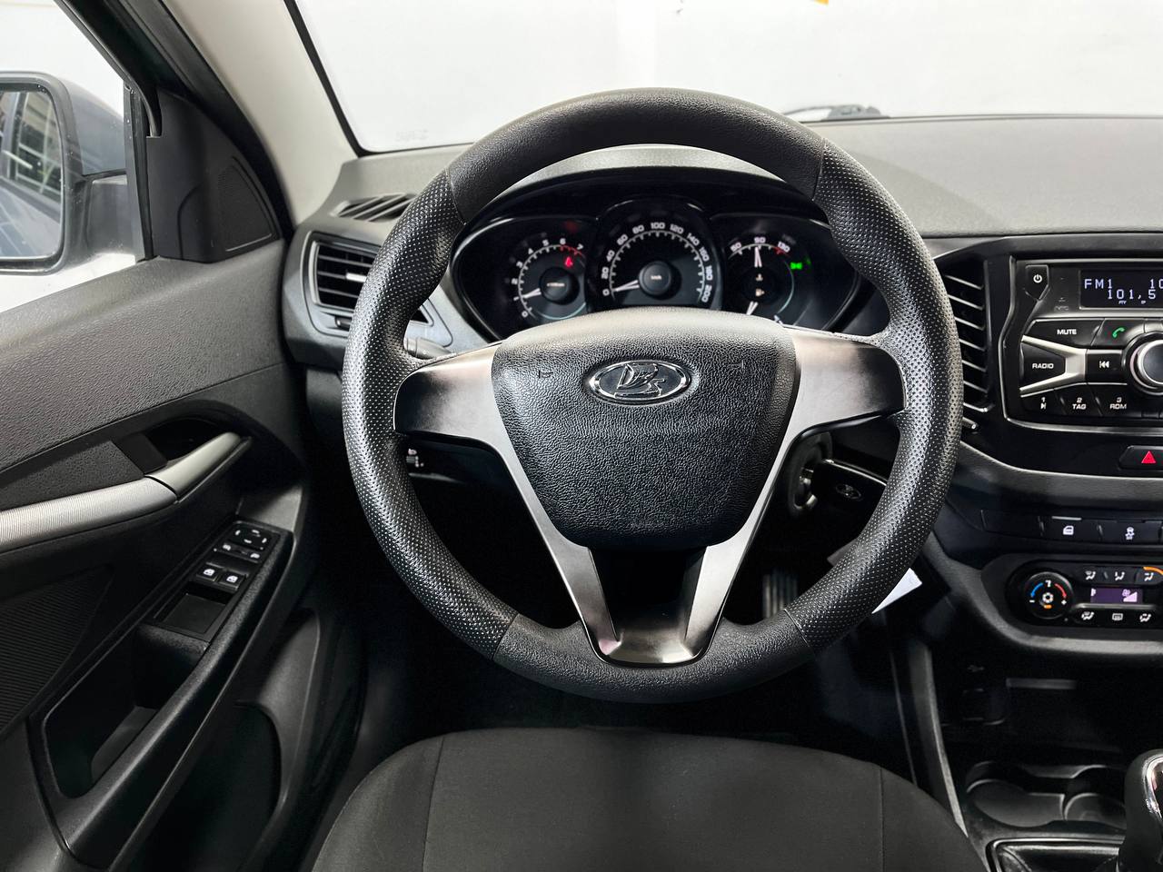 LADA VESTA