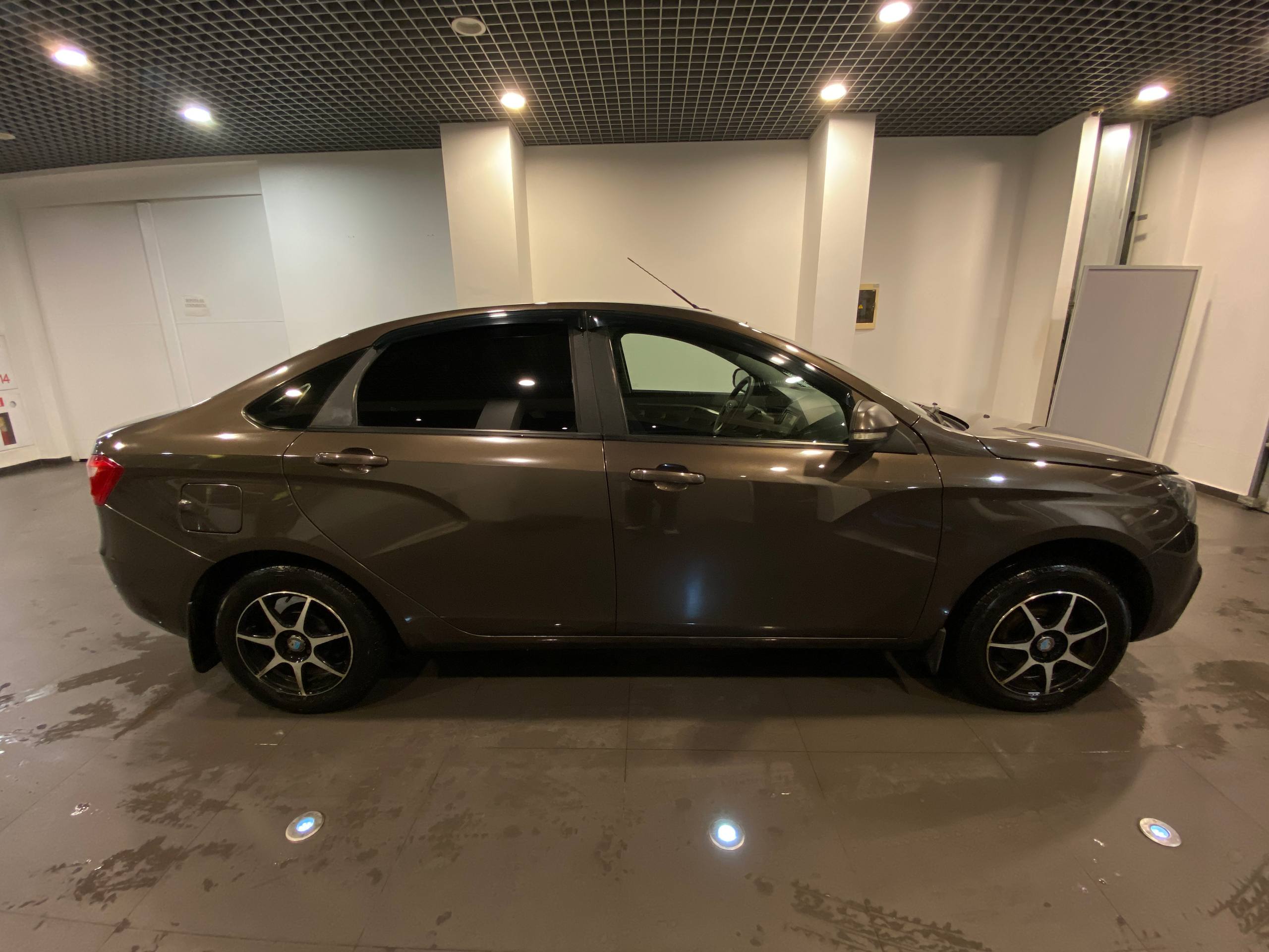 LADA VESTA