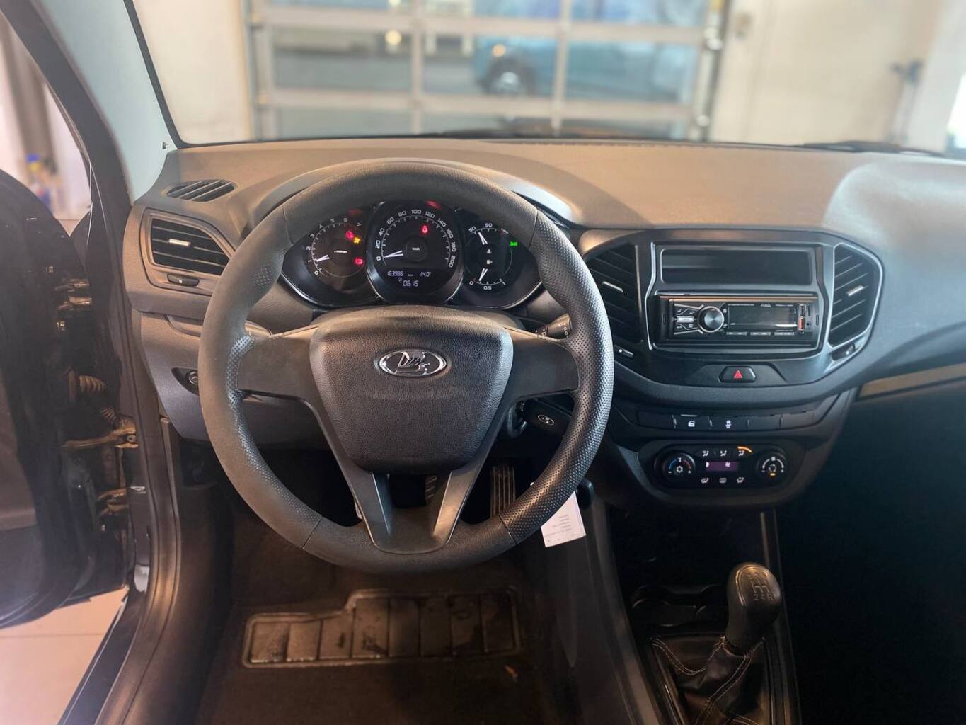 LADA VESTA